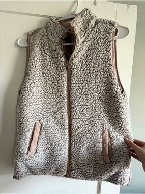 Thread & Supply Reversable Plush Sherpa Vest in Light Taupe with Blush Lining